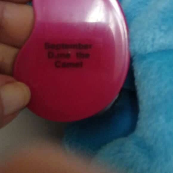 🩷AVON FULL O BEANS,  DUNE THE CAMEL, COLLECTIBLE STUFFED PLUSHE - Picture 6 of 11